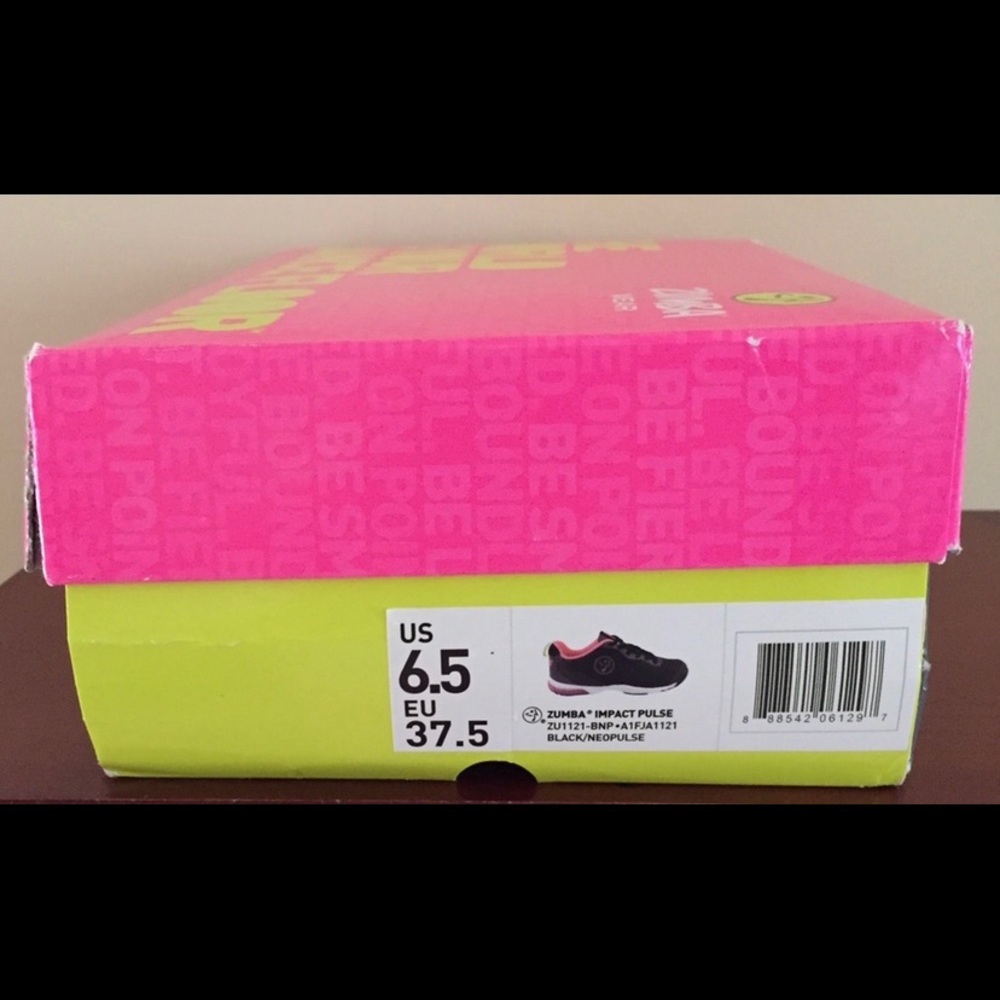 Zumba Fitness Dance Shoes Size 6 1/2
